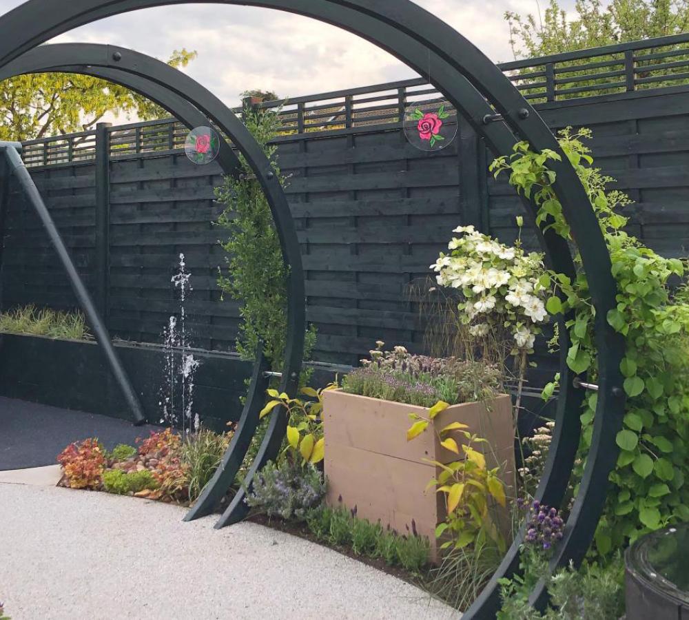 Love Your Garden's not only catered to Isla's love for water but also added a touch of sophistication