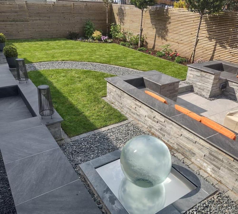 Aquaglobe Elegance | Garden Water Features | Acrylic Water Features Aquaglobe Elegance | Garden Water Features | Acrylic Water Features