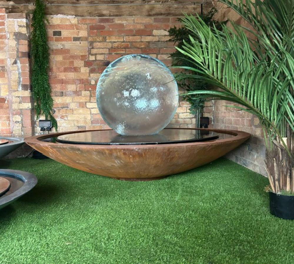 Aquaglobe Grand | Acrylic Water Features | Ball Fountain Aquaglobe Grand | Acrylic Water Features | Ball Fountain