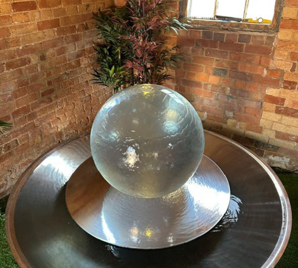 Aquaglobe Grand | Acrylic Water Features | Ball Fountain