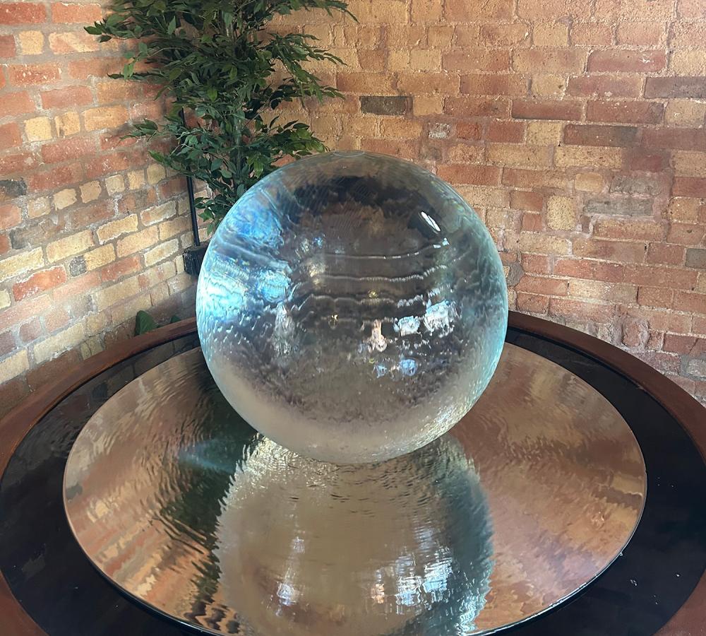 Aquaglobe Grand | Acrylic Water Features | Ball Fountain Aquaglobe Grand | Acrylic Water Features | Ball Fountain