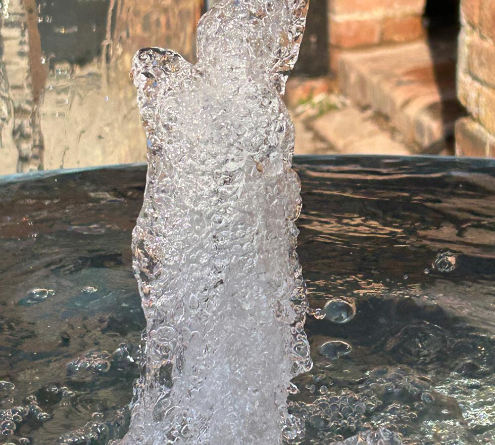 Aquabowl | Garden Water Features | Acrylic Water Features Aquabowl | Garden Water Features | Acrylic Water Features