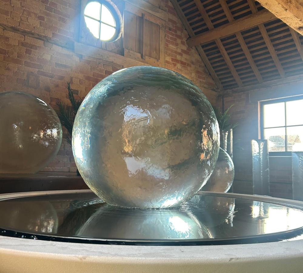 Aquaglobe Style | Garden Water Features | Acrylic Water Features Aquaglobe Style | Garden Water Features | Acrylic Water Features