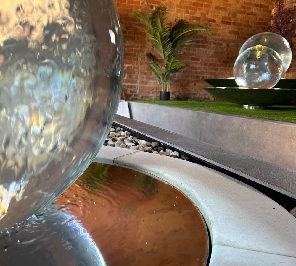 Aquaglobe Original Plus | Acrylic Water Features | Ball Fountain