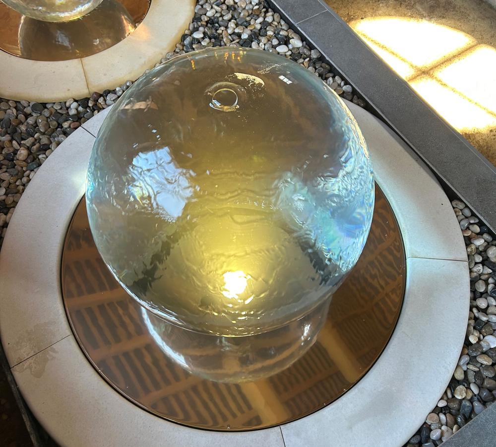 Aquaglobe Original Plus | Acrylic Water Features | Ball Fountain Aquaglobe Original Plus | Acrylic Water Features | Ball Fountain