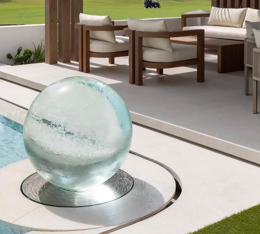 Aquaglobe Grande Bespoke Installation... Dubai