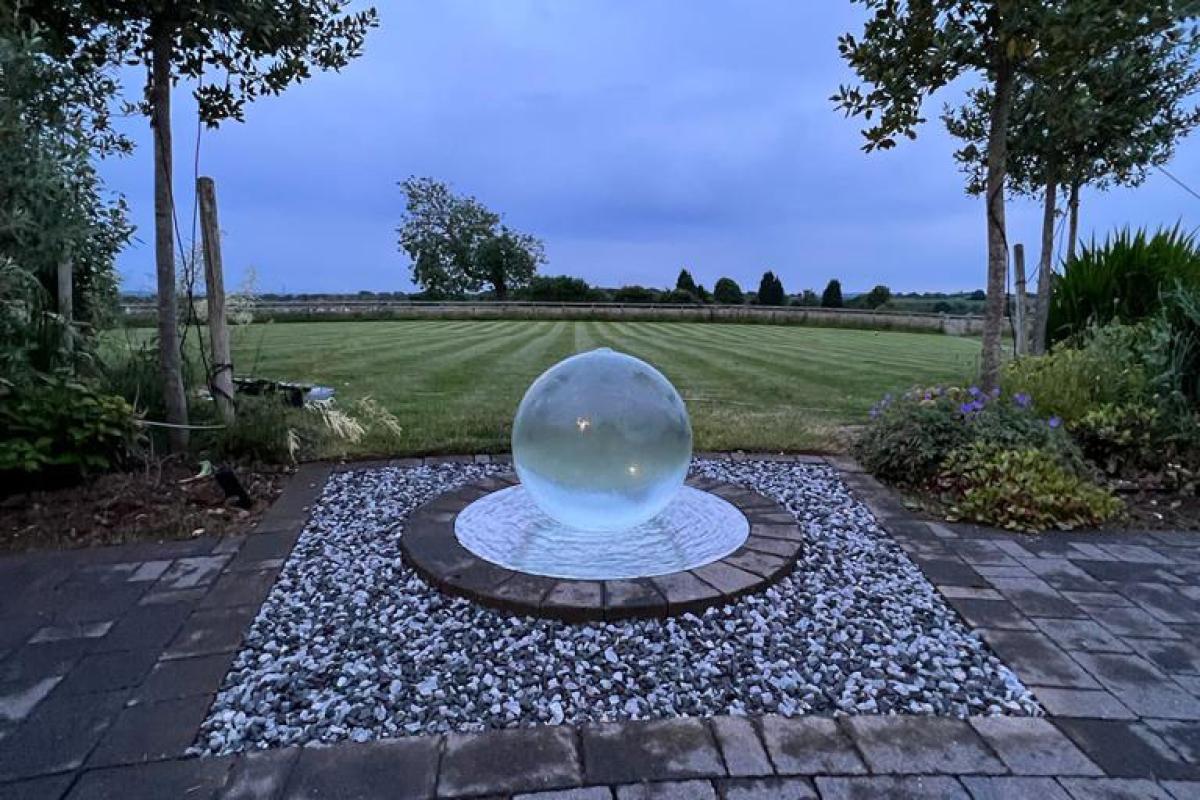 Aquaglobe Original | Ball Fountain | Ball Water Features Aquaglobe Original | Ball Fountain | Ball Water Features