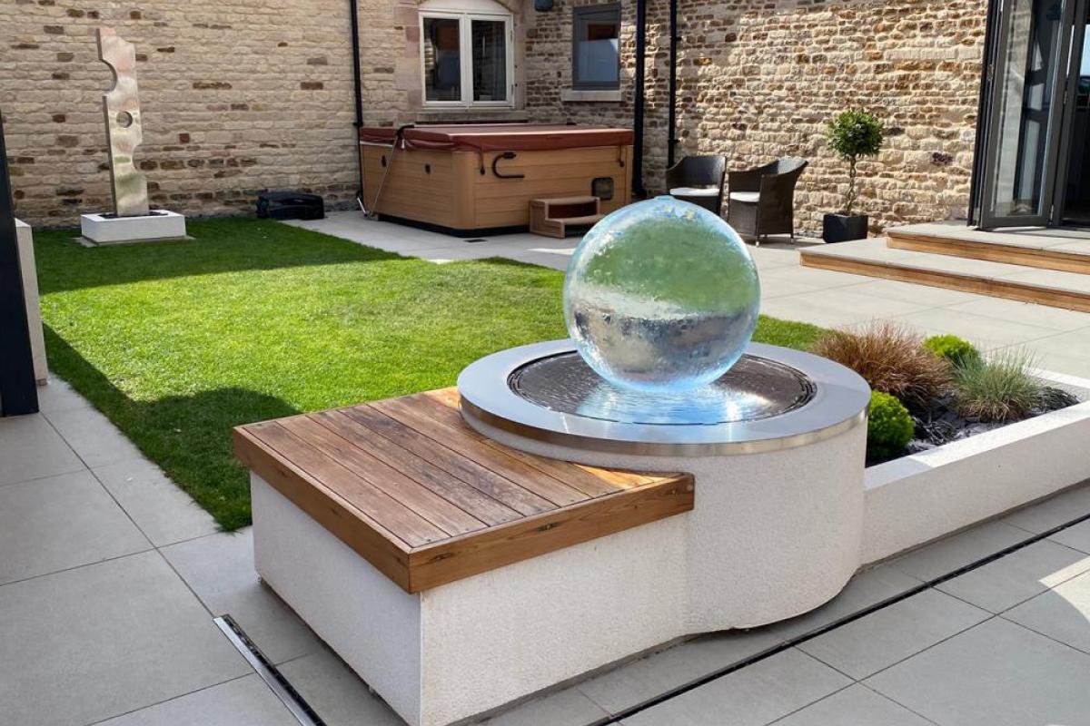 Aqua Bespoke | Garden Water Features | Acrylic Water Features Aqua Bespoke | Garden Water Features | Acrylic Water Features